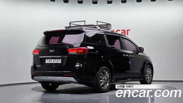 Kia Carnival из Кореи Encar