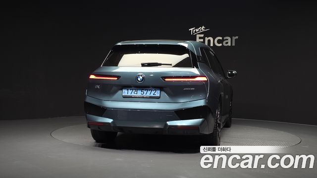 BMW iX из Кореи Encar