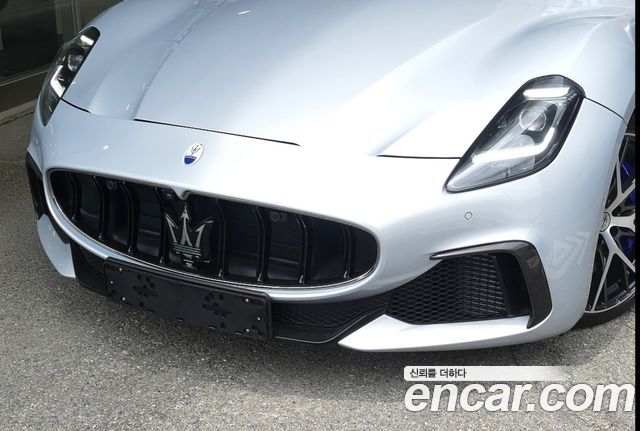 Maserati GranTurismo 3.0 V6 Trofeo — пробег 47 км — фото 3 из 5