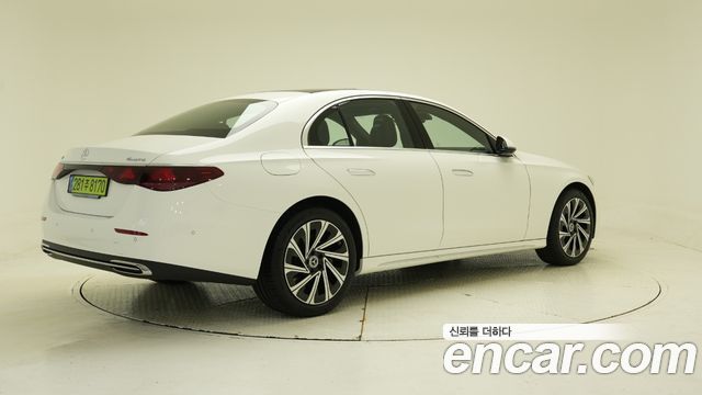 Mercedes-Benz E-Class из Кореи Encar