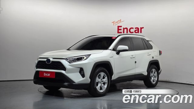 Toyota RAV4 2.5 2WD Hybrid — пробег 63 436 км — фото 1 из 5