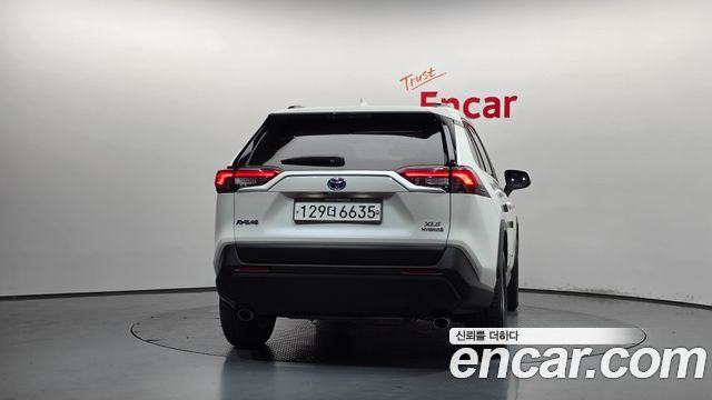 Toyota RAV4 2.5 2WD Hybrid — пробег 63 436 км — фото 4 из 5