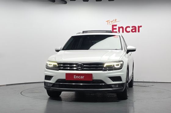 Volkswagen Tiguan 2.0 TDI Prestige — пробег 124 750 км — фото 3 из 5
