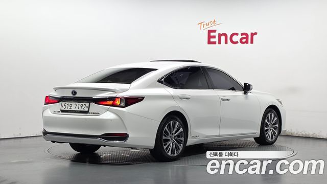 Lexus ES Luxury — пробег 120 649 км — фото 2 из 5
