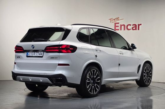 BMW X5 xDrive 40i M Sport — пробег 5 156 км — фото 2 из 5