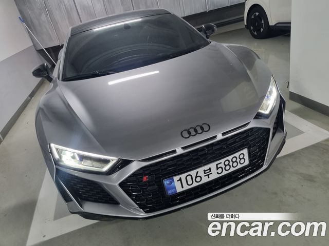 Audi R8 5.2 V10 Plus Coupe — пробег 81 000 км — фото 1 из 5