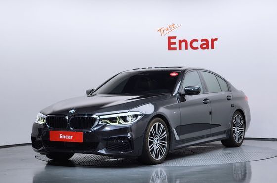 BMW 5-Series 530i xDrive M Sport Package Plus — пробег 76 613 км — фото 1 из 5