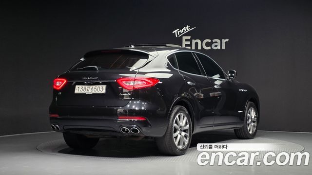Maserati Levante из Кореи Encar