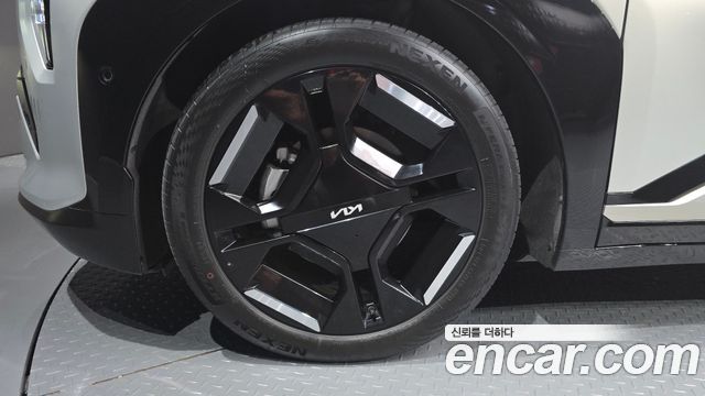 Kia EV3 из Кореи Encar