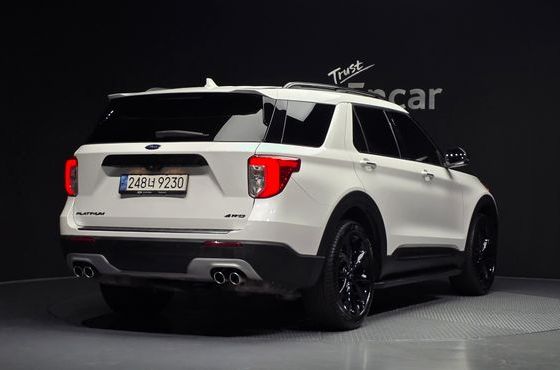 Ford Explorer 3.0 Platinum 4WD — пробег 57 741 км — фото 2 из 5
