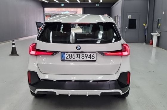 BMW X1 xDrive 20i M Sport — пробег 7 006 км — фото 4 из 5