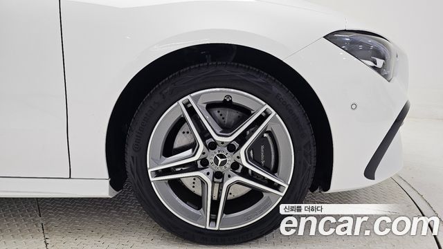 Mercedes-Benz CLA-Class CLA250 4MATIC — пробег 228 км — фото 5 из 5