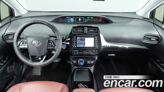 Toyota Prius 1.8 — пробег 72 591 км — фото 5 из 5