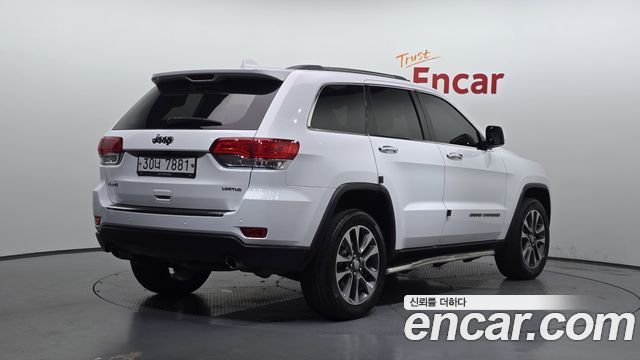 Jeep Cherokee 3.6 Limited WK2 — пробег 107 045 км — фото 2 из 5