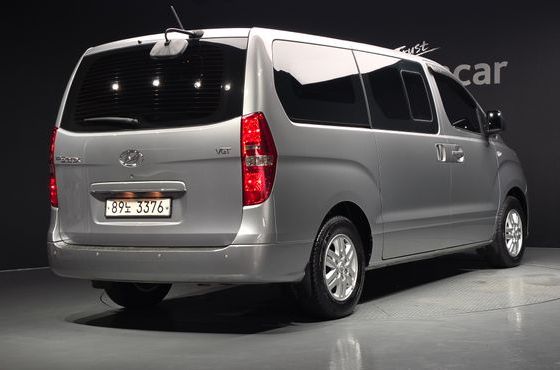 Hyundai Starex Van 5-Seater Smart — пробег 17 672 км — фото 2 из 5