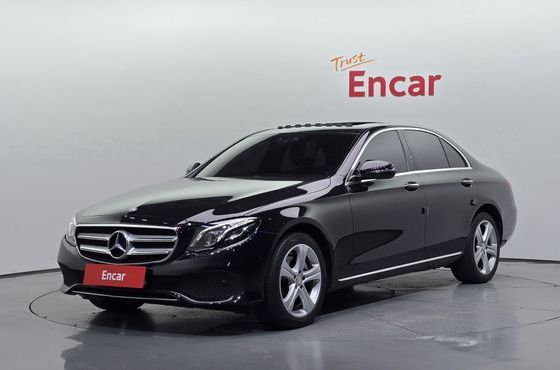Mercedes-Benz E-Class E220d 4MATIC Avantgarde — пробег 100 441 км — фото 1 из 5