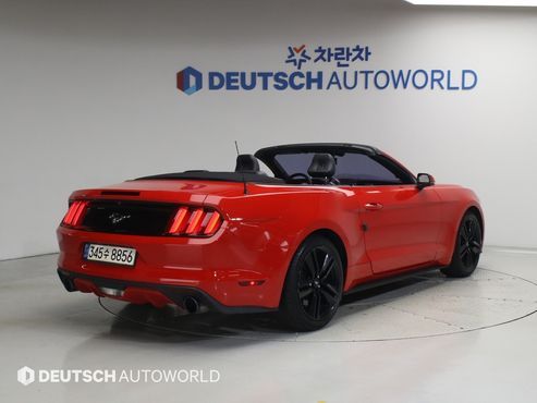 Ford Mustang Convertible — пробег 133 009 км — фото 2 из 5