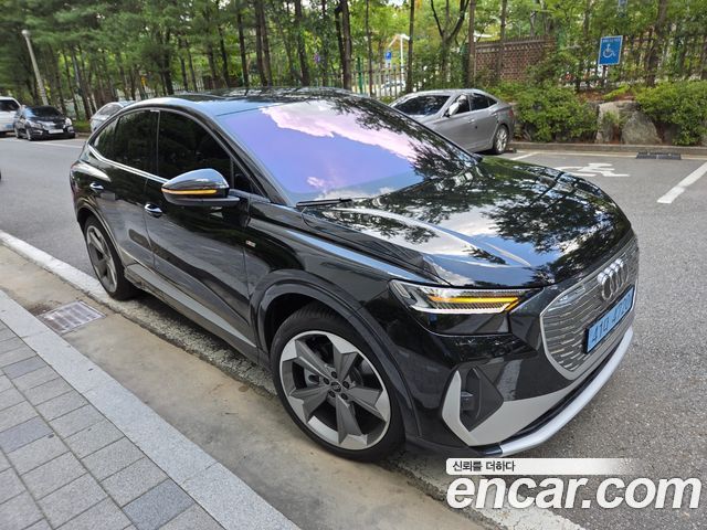 Audi Q4 e-tron 45 Premium Sportback — пробег 1 300 км — фото 3 из 5