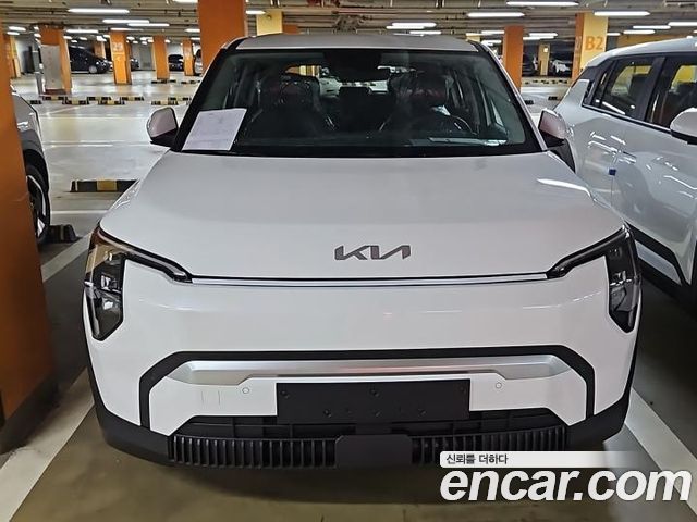 Kia EV3 Long Range 2WD AIr — пробег 1 км — фото 3 из 5