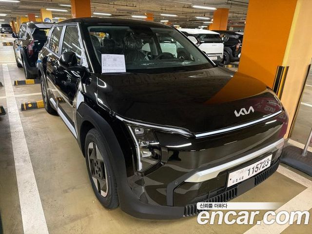 Kia EV3 Long Range 2WD AIr — пробег 1 км — фото 1 из 5