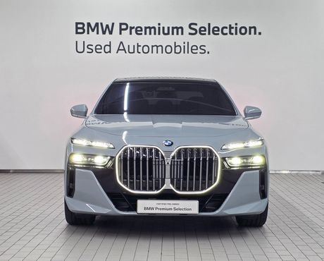 BMW 7-Series 740i xDrive M Sport — пробег 4 200 км — фото 3 из 5