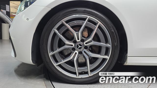 Mercedes-Benz E-Class E220d 4MATIC AMG Line — пробег 184 227 км — фото 5 из 5