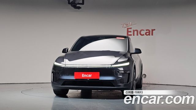 Tesla Model Y Long Range AWD — пробег 26 853 км — фото 3 из 5