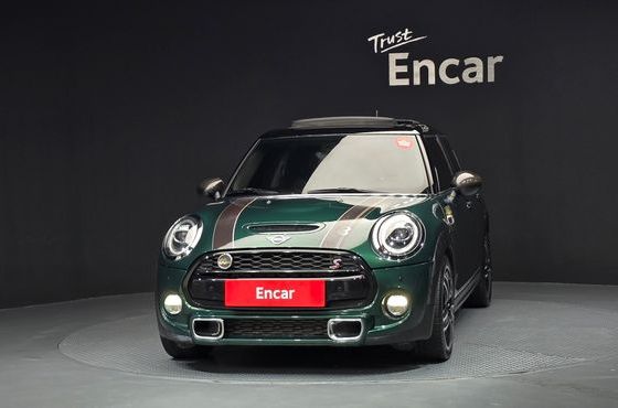 Mini Cooper 5Door Standard 3rd — пробег 82 426 км — фото 3 из 5