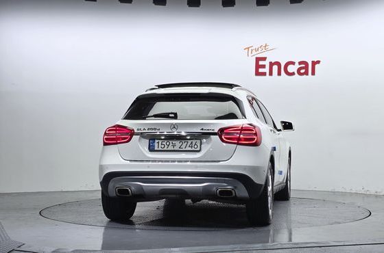 Mercedes-Benz GLA-Class GLA200 d 4MATIC — пробег 107 433 км — фото 4 из 5