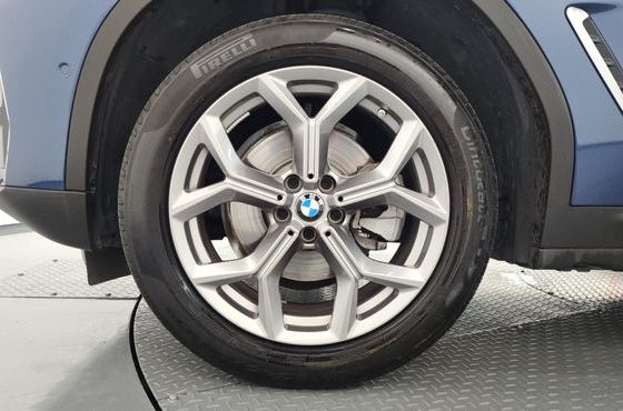 BMW X3 xDrive 20i — пробег 28 443 км — фото 5 из 5