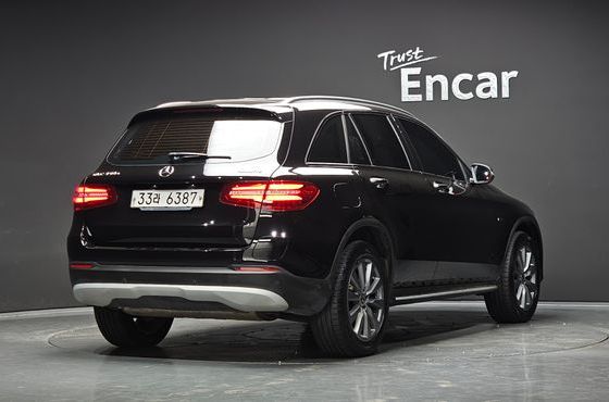 Mercedes-Benz GLC-Class GLC350e 4MATIC — пробег 124 142 км — фото 2 из 5