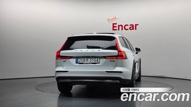 Volvo V60 из Кореи Encar