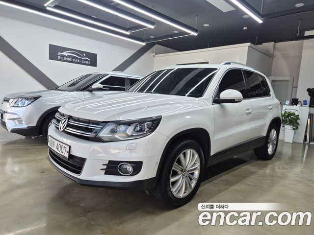 Volkswagen Tiguan 2.0 TDI  Premium 5N — пробег 200 377 км — фото 1 из 5