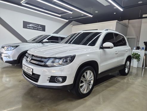 Volkswagen Tiguan 2.0 TDI Premium 5N — пробег 200 377 км — фото 1 из 5