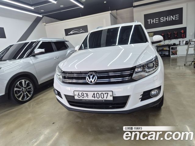 Volkswagen Tiguan 2.0 TDI  Premium 5N — пробег 200 377 км — фото 3 из 5