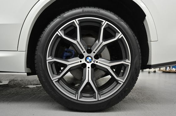 BMW X5 xDrive 40i M Sport — пробег 4 420 км — фото 5 из 5