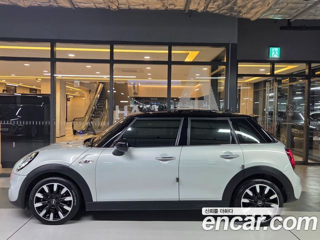 Mini Cooper из Кореи Encar