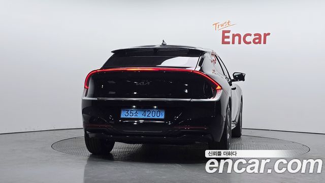 Kia EV6 из Кореи Encar