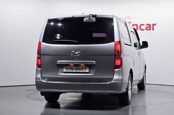 Hyundai Starex Van 5-Seater Smart — пробег 130 838 км — фото 4 из 5