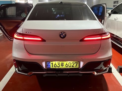BMW 7-Series 740i xDrive M Sport — пробег 16 000 км — фото 5 из 5