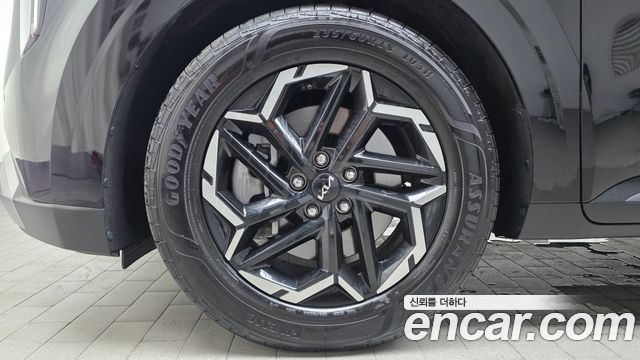 Kia Carnival Gasoline 9-Seater Prestige — пробег 28 228 км — фото 5 из 5