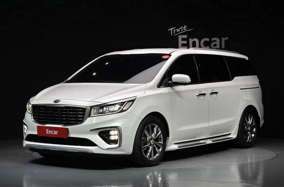 Kia Carnival 9-Seater Noblesse — пробег 172 611 км — фото 1 из 5