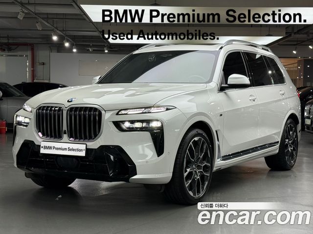 BMW X7 xDrive 40i M Sport 6STR — пробег 12 721 км — фото 1 из 5