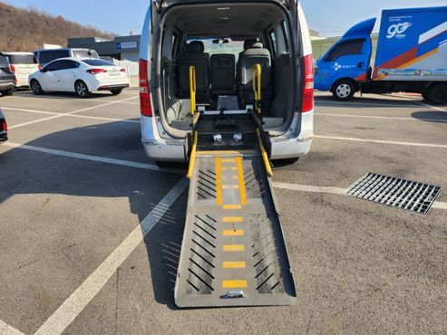 Hyundai Starex Wheelchair lift/Slope — пробег 145 249 км — фото 1 из 5