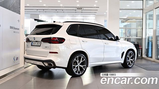 BMW X5 xDrive 40i M Sport — пробег 29 130 км — фото 4 из 5