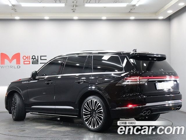 Lincoln Aviator 3.0 Black Label AWD — пробег 40 000 км — фото 2 из 5