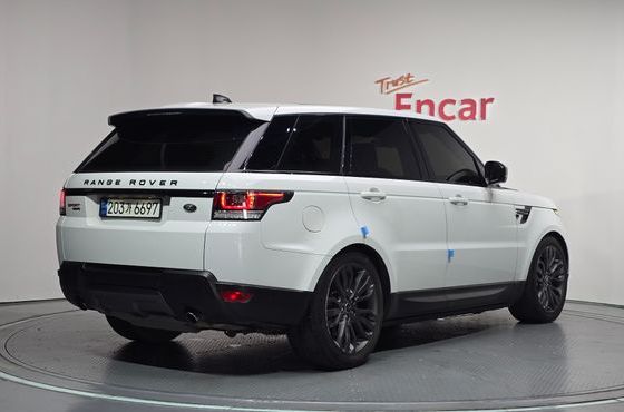Land Rover Range Rover Sport 3.0 SDV6 HSE Dynamic — пробег 78 542 км — фото 2 из 5