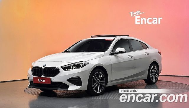 BMW 2-Series 220i Advantage — пробег 70 864 км — фото 1 из 5