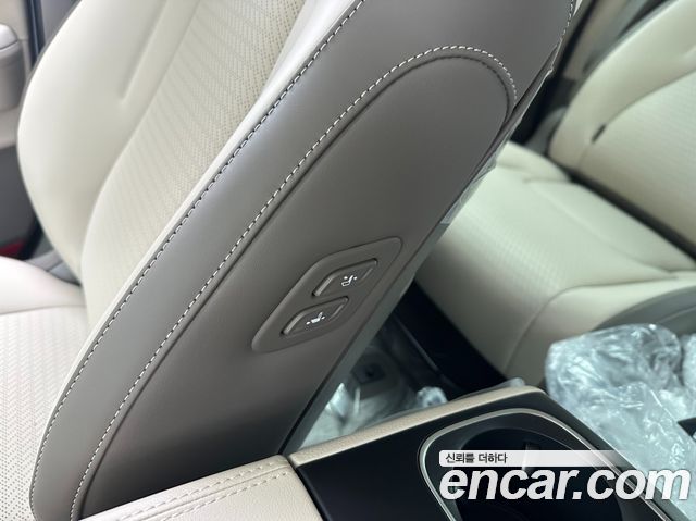 Kia Carnival Hev 9 Seater X Line — пробег 985 км — фото 3 из 5