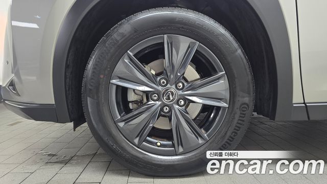 Lexus UX 2.0 2WD — пробег 39 755 км — фото 5 из 5